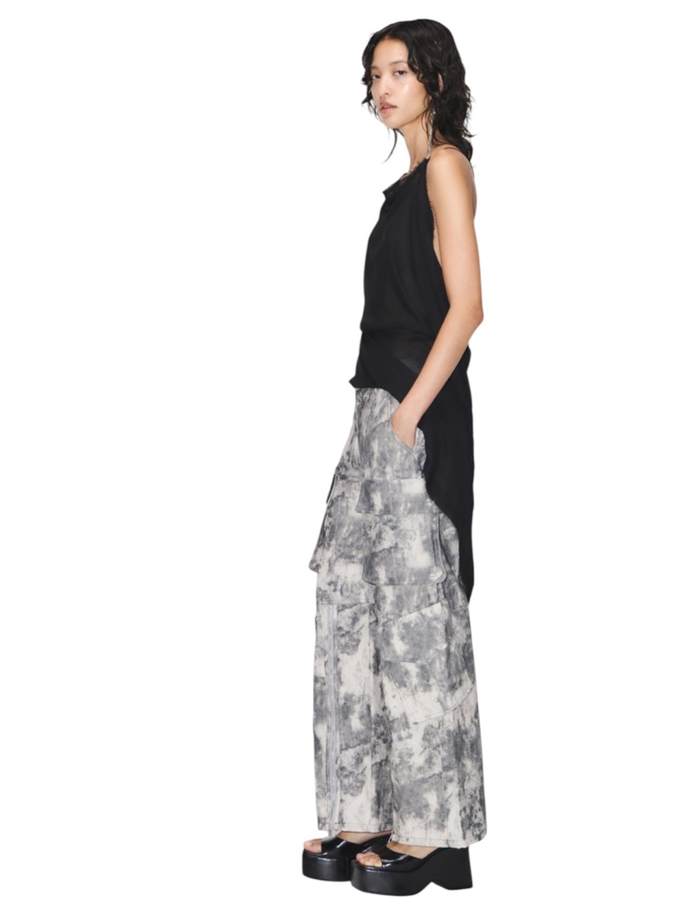 ZARA Gray printed cargo pants in Sz S
